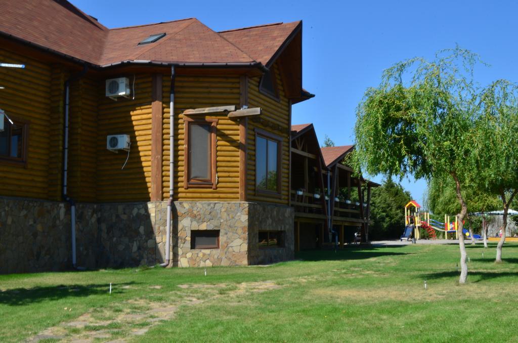 Panska Hata Hotel Nyzhnya Khortytsya Exterior photo