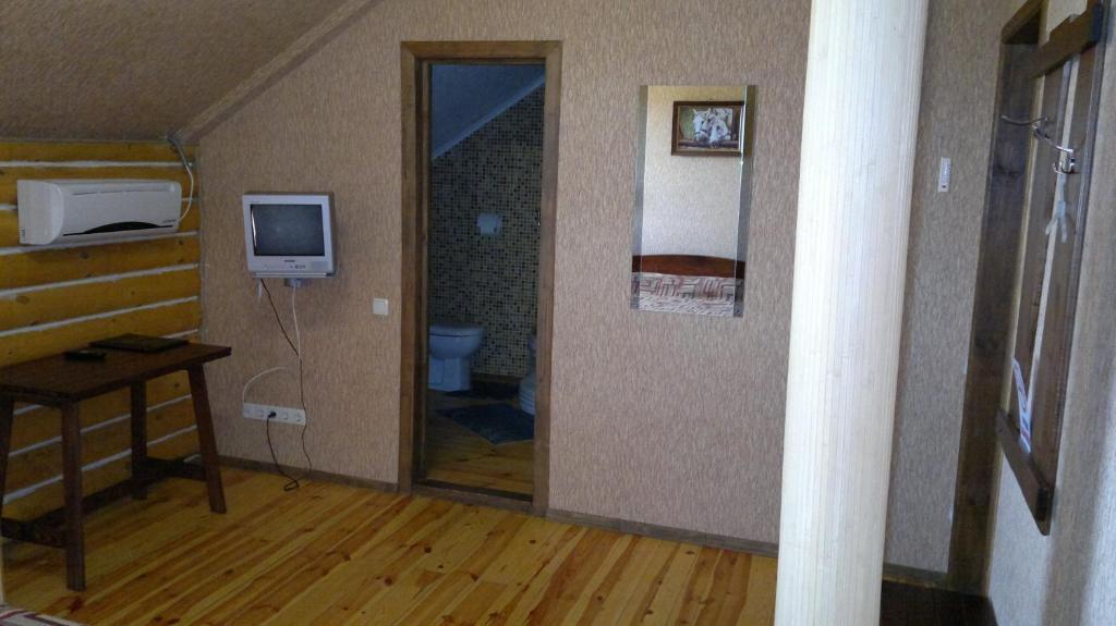 Panska Hata Hotel Nyzhnya Khortytsya Room photo